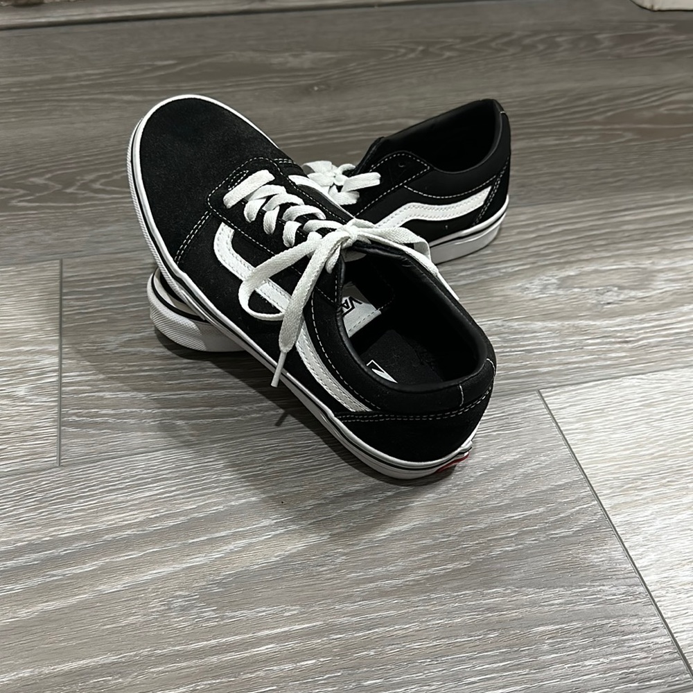 BRAND SPANKING NEW old-skool low rise black vans